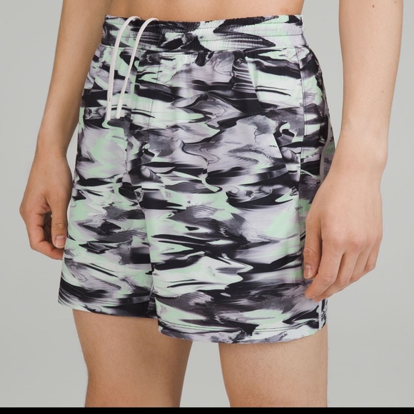 Lululemon Pace Breaker Linerless Short 5" - Picture 2 of 7